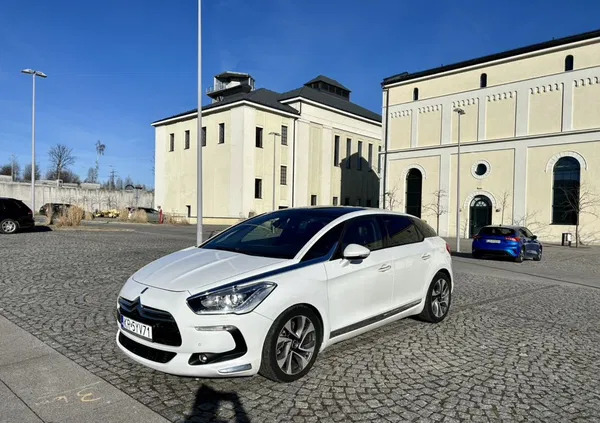 samochody osobowe Citroen DS5 cena 39900 przebieg: 250000, rok produkcji 2012 z Wałbrzych